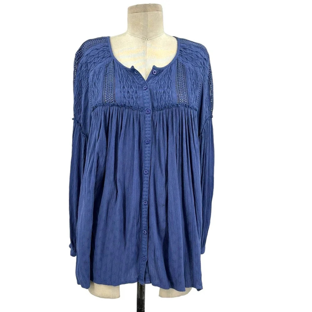 Sundance Blue Crochet Lace Yoke Button Down Long Sleeve Top Size Medium
